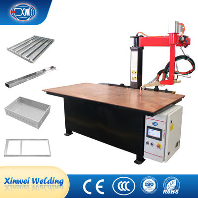 Máy hàn cánh tay xoay được làm mát bằng nước với cài đặt thực địa và hỗ trợ trực tuyến