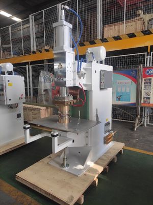 Foot Press Dc Multi Head Spot Welding Machine Nước làm mát 160Kva biến áp